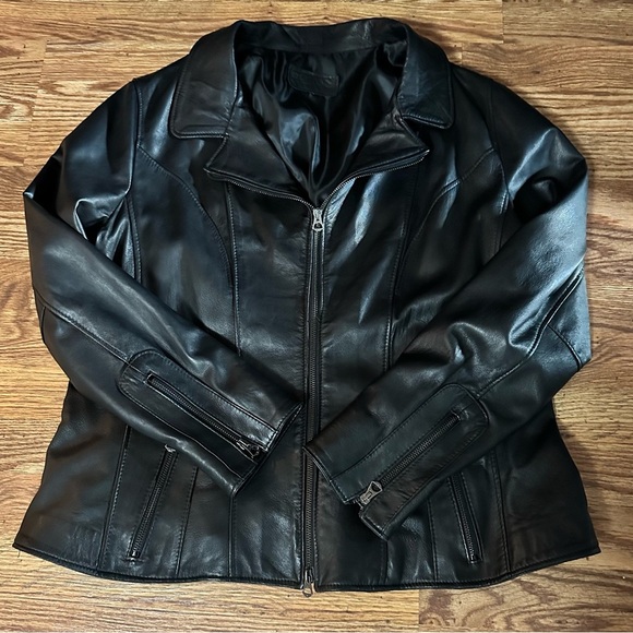 CURGE Women’s Real Leather Jacket - Picture 10 of 15